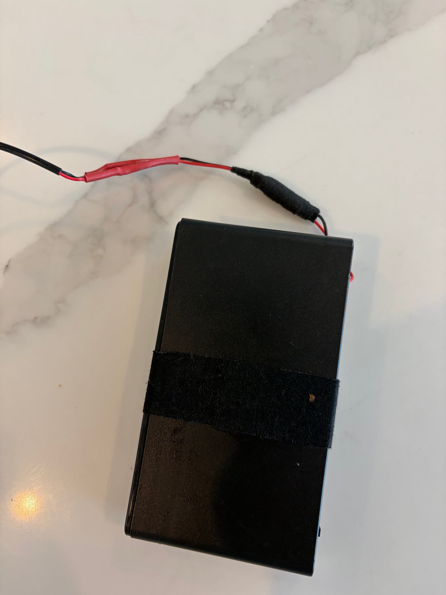 Battery powered rocklight (no switch)